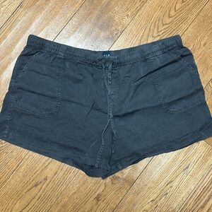 GAP Women's Lyocell Drawstring Pull-On Shorts